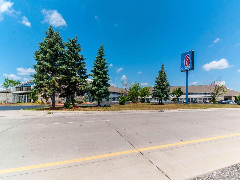 Motel 6 Southgate Mi Detroit image