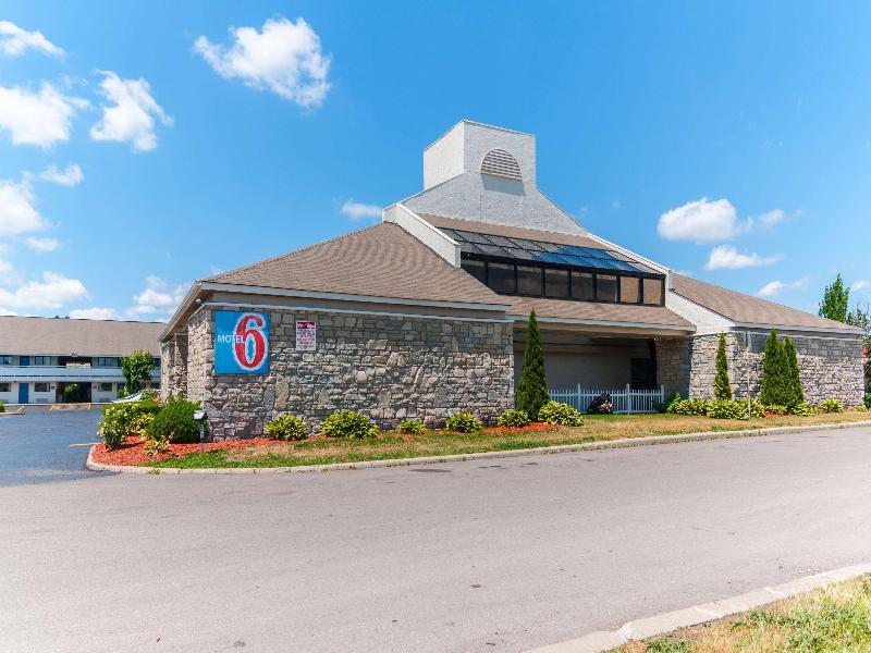 Motel 6 Southgate Mi Detroit image