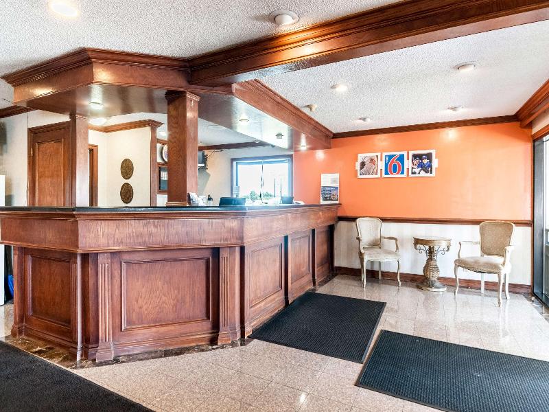 Motel 6 Southgate Mi Detroit image