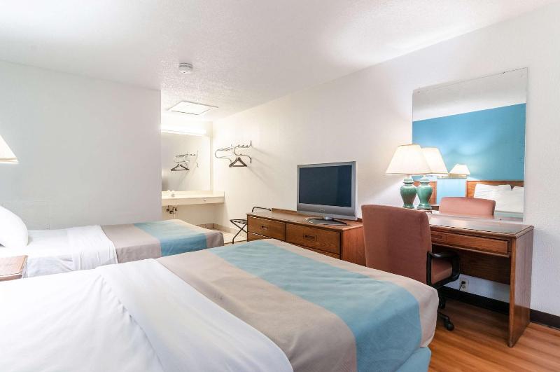 Motel 6 Southgate Mi Detroit image