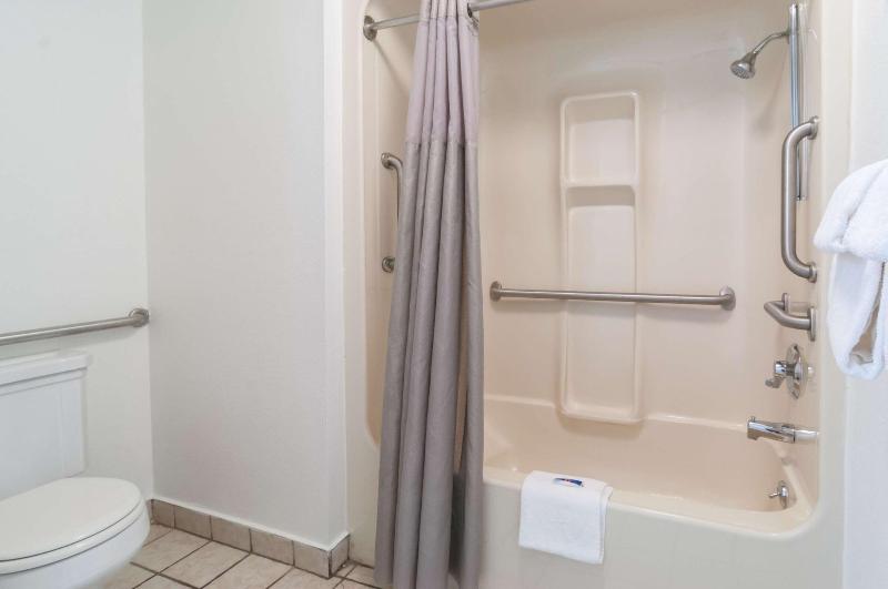 Motel 6 Southgate Mi Detroit image