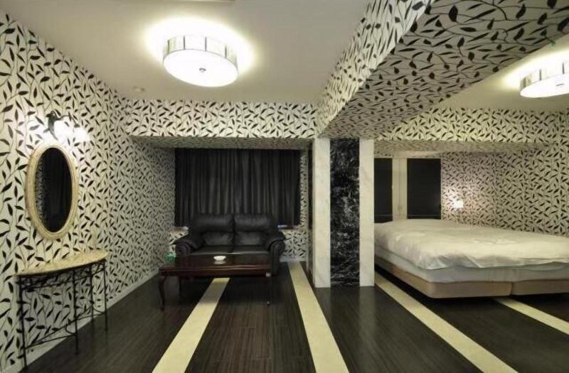 Hotel Shasha Resort Adults Only image