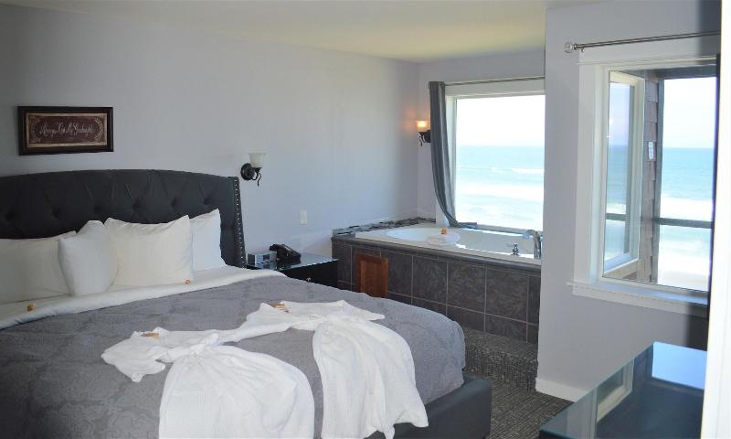 Starfish Manor Oceanfront Hotel image