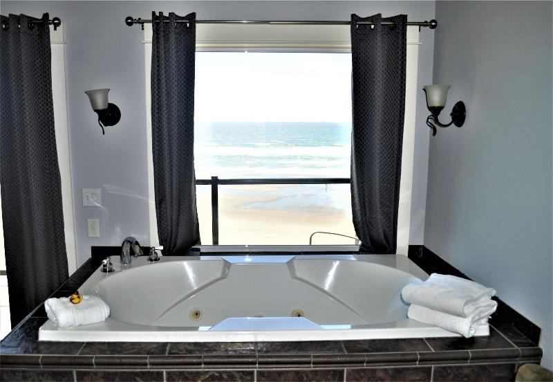 Starfish Manor Oceanfront Hotel image