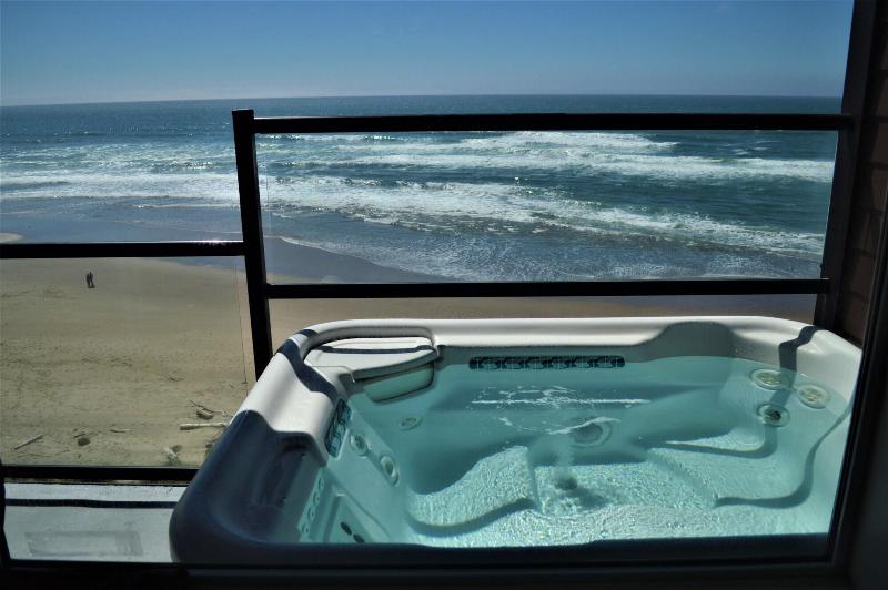 Starfish Manor Oceanfront Hotel image