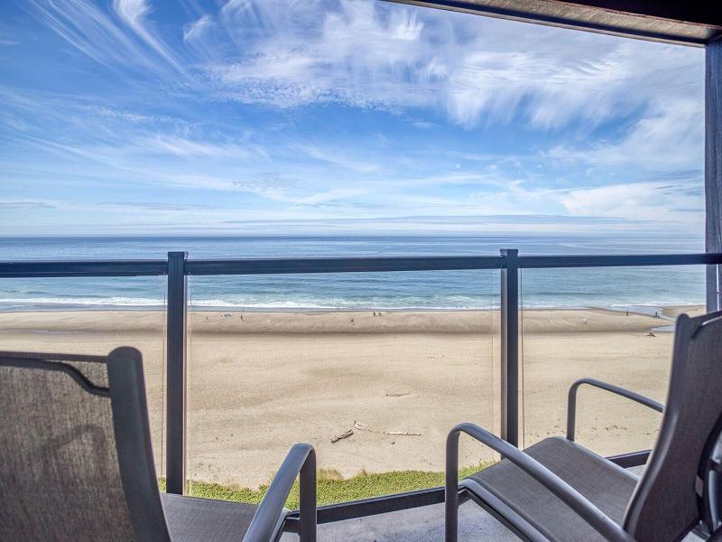 Starfish Manor Oceanfront Hotel image
