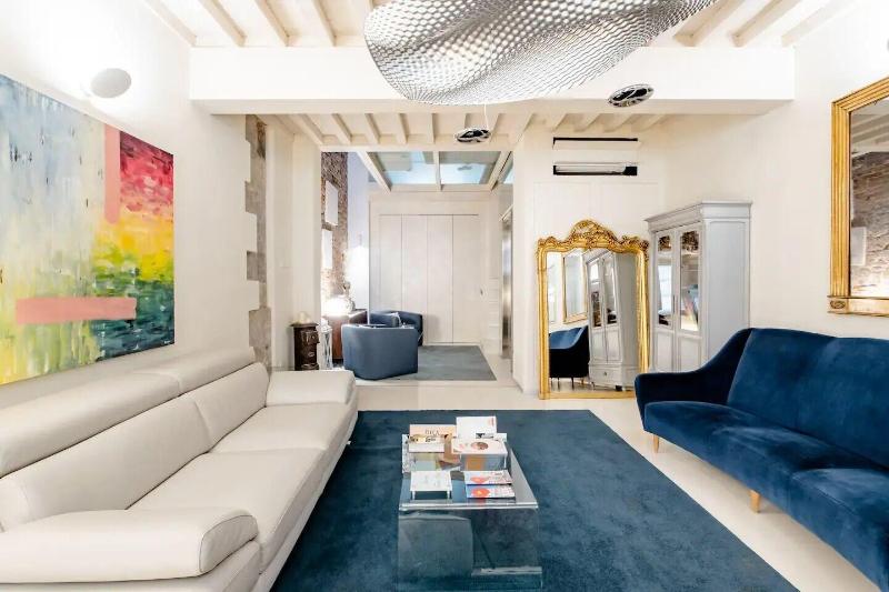 Luxury Tower House In The Heart Of Pisa image