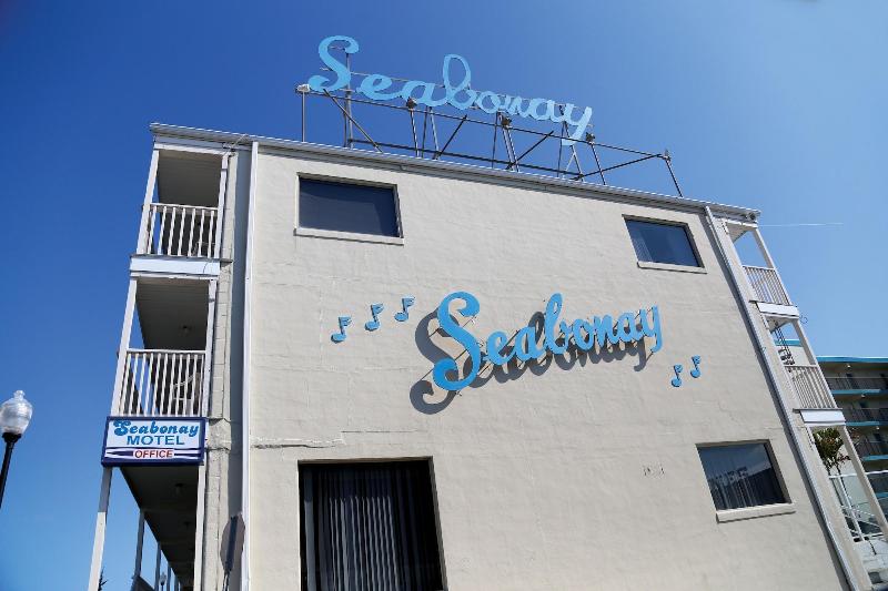 Seabonay Oceanfront Motel image