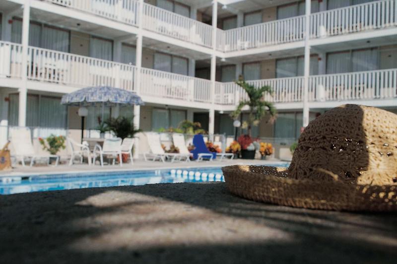 Seabonay Oceanfront Motel image