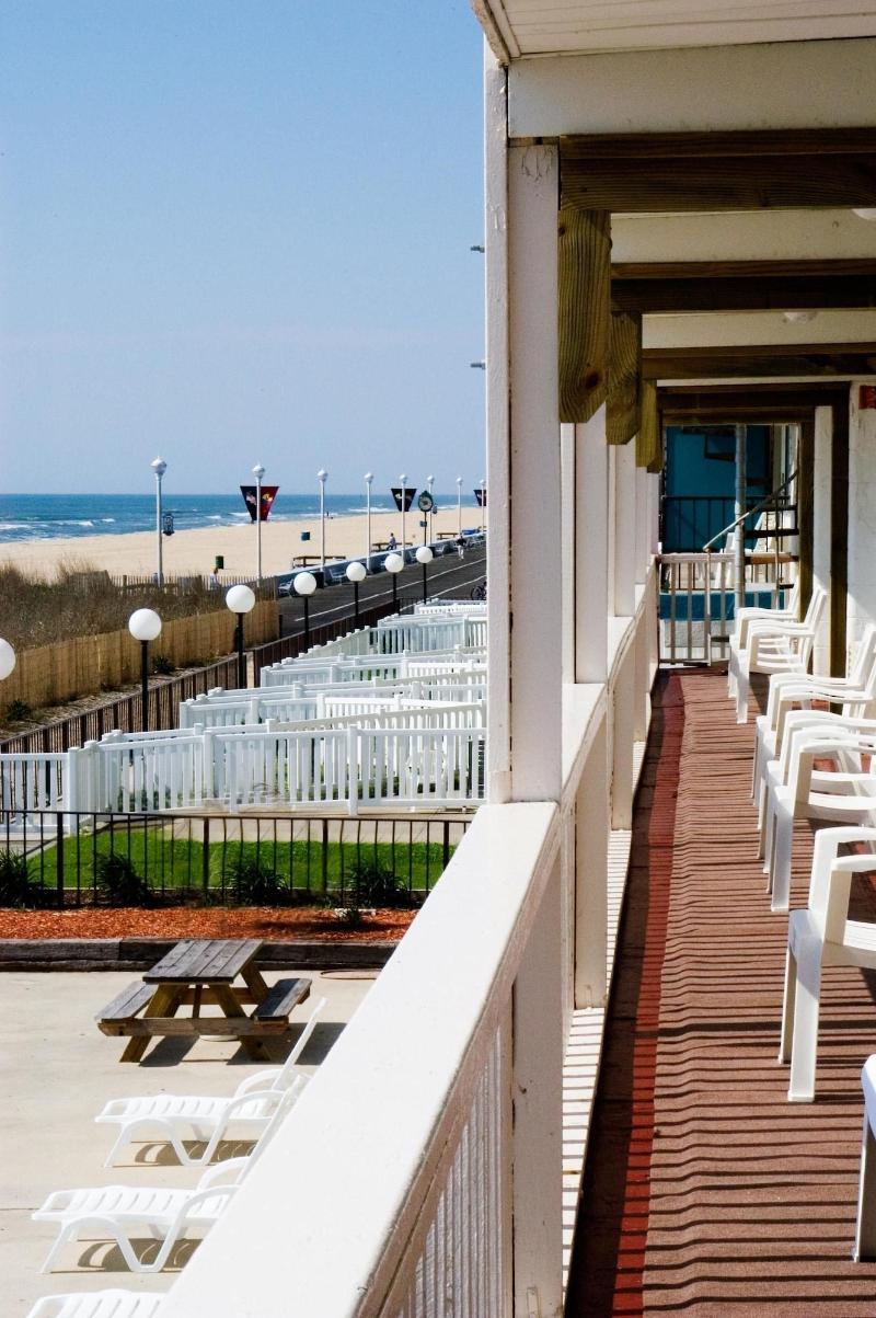 Seabonay Oceanfront Motel image
