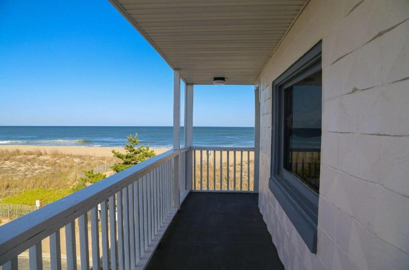 Seabonay Oceanfront Motel image