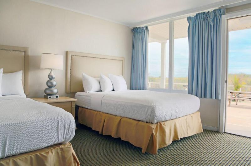 Seabonay Oceanfront Motel image