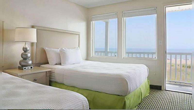 Seabonay Oceanfront Motel image