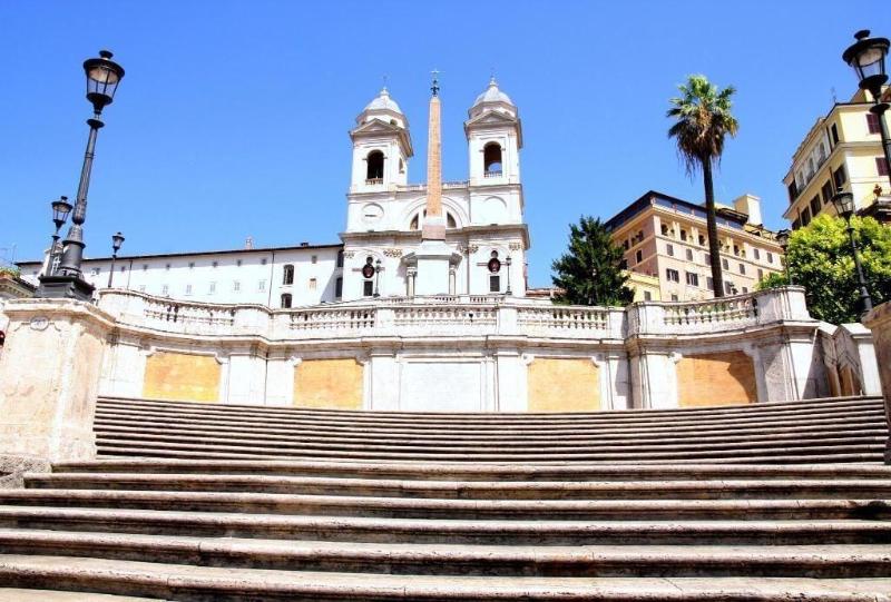 Circle In The Square image