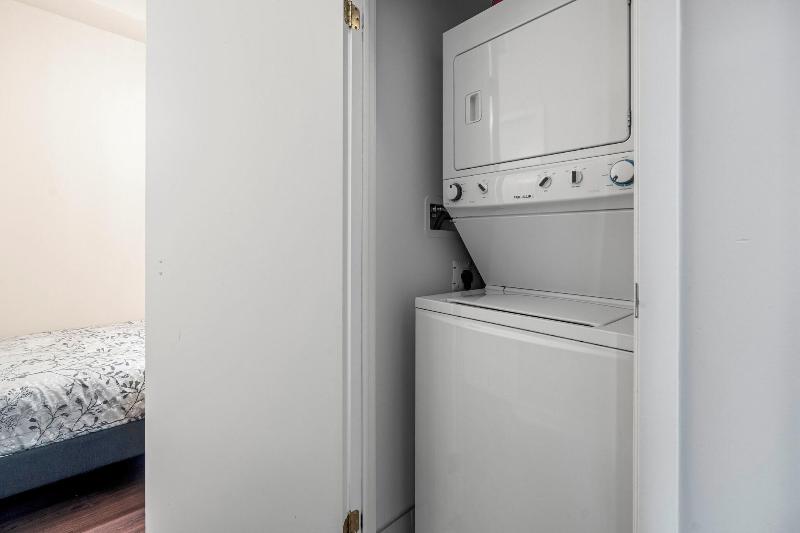 Globalstay Modern Lillian St Apartments image
