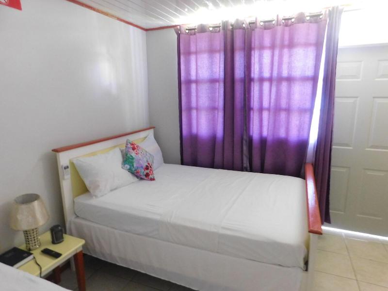 Mr Clean Bed And Breakfast image