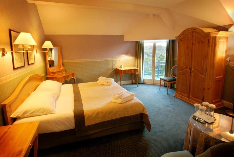 Martin S Manoir image
