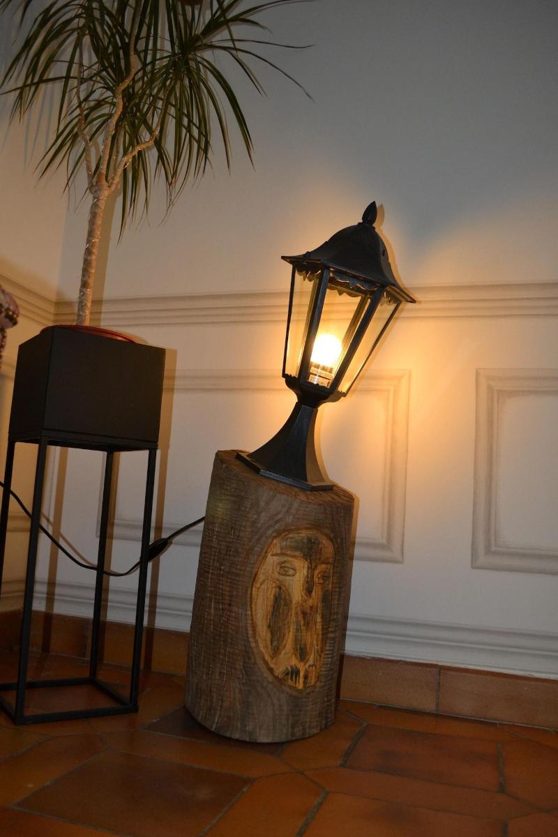 Domaine Des Trois Sorciers image