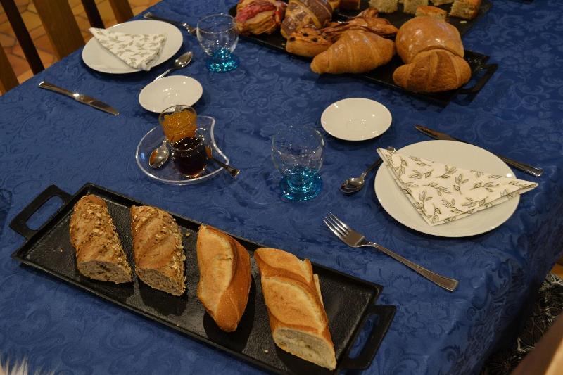 Domaine Des Trois Sorciers image