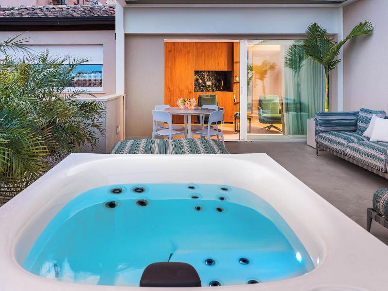 Taormina Infinity Suites image