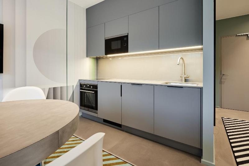 Kirk Suites 5