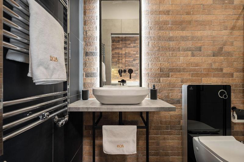 Vaci Boutique Loft Suites By Bqa image
