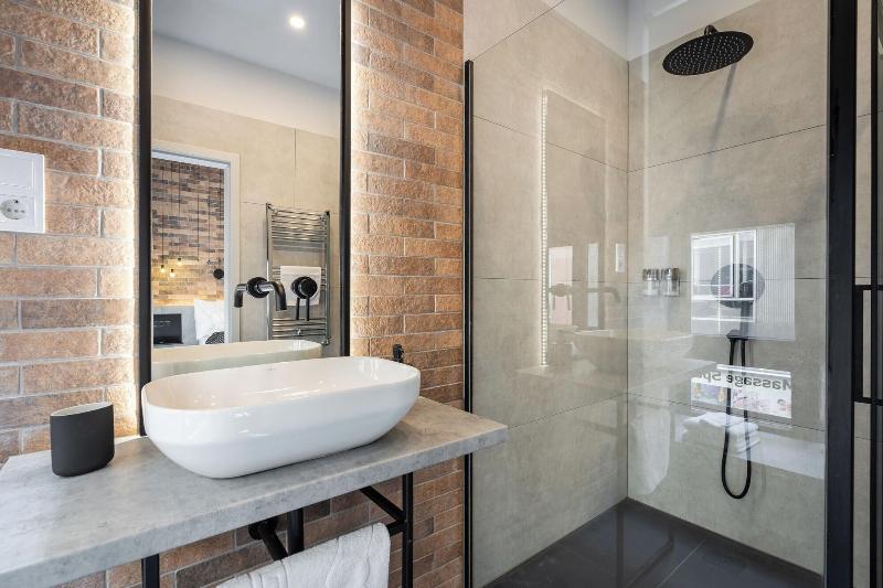 Vaci Boutique Loft Suites By Bqa image