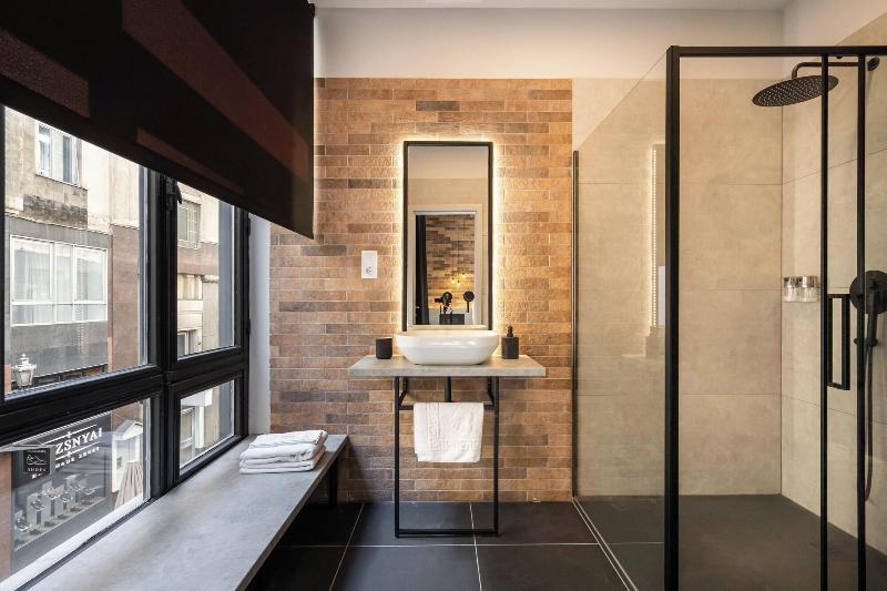 Vaci Boutique Loft Suites By Bqa image