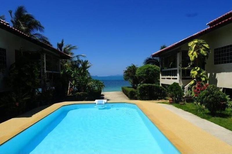 New Sunrise Village Bang Po Beach image