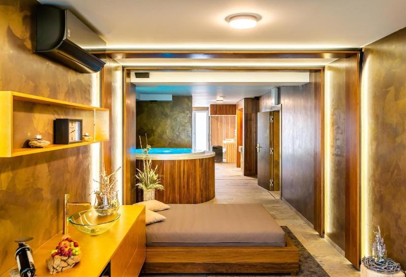 Hotel Akademie image