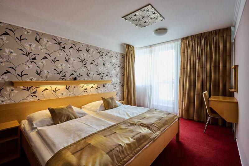 Hotel Akademie image