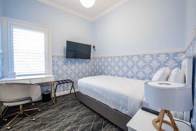 Bankstown Hotel image
