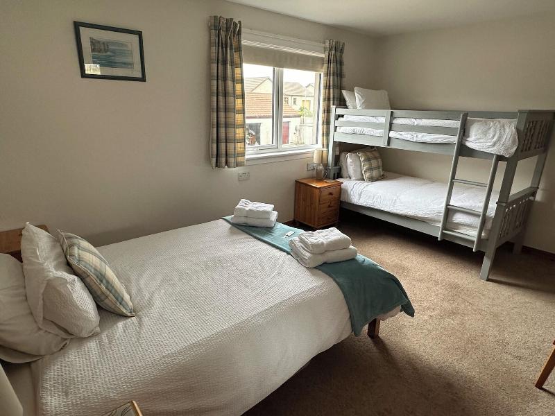 Royal Oak Guest House image