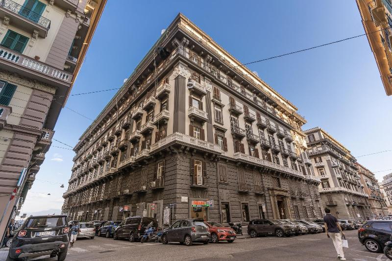 La Corte Di Partenope image