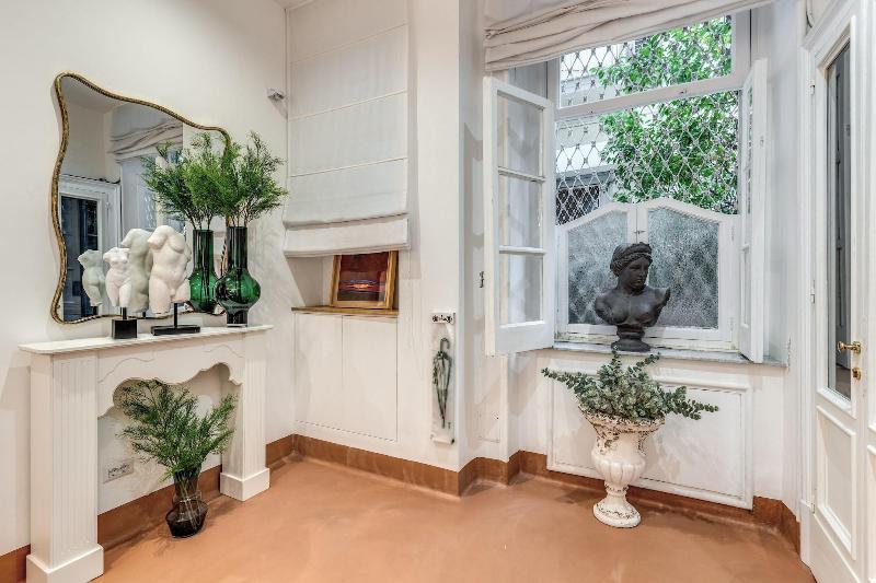 La Corte Di Partenope image