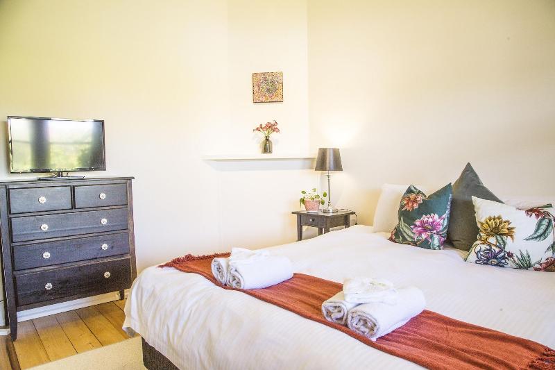 Mataro Cottage image