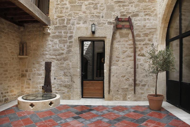La Maison Des Seigneurs image