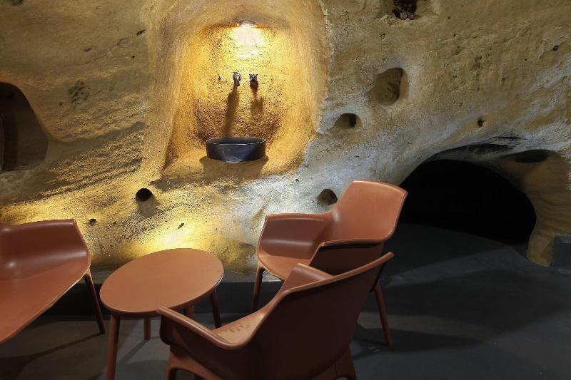 La Maison Des Seigneurs image