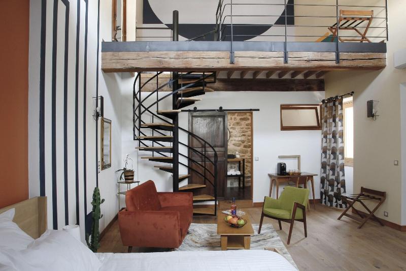 La Maison Des Seigneurs image