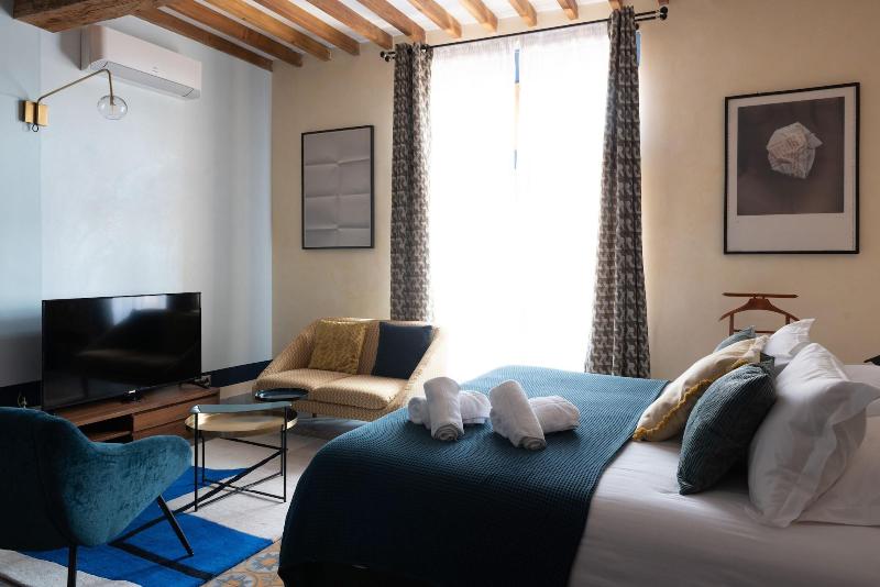 La Maison Des Seigneurs image
