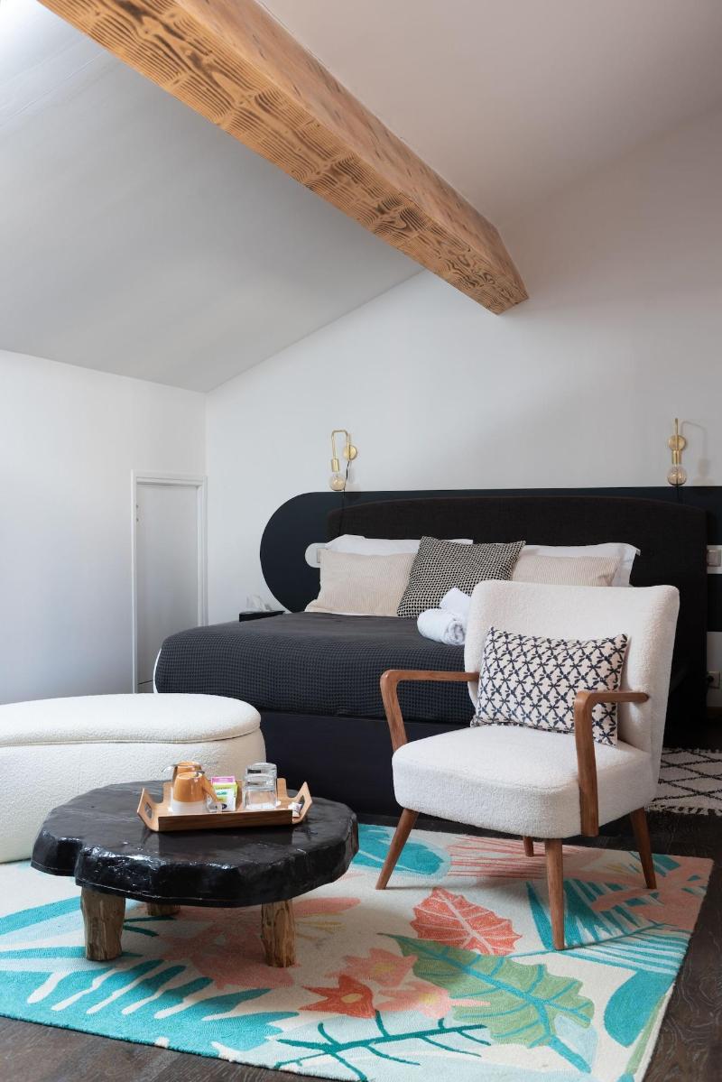 La Maison Des Seigneurs image