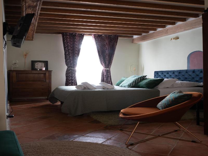 La Maison Des Seigneurs image