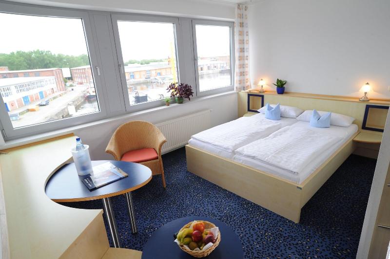 Hotel Am Kai 334 image