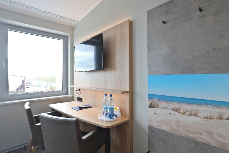 Hotel Am Kai 334 image