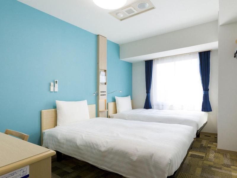 Toyoko Inn Tokuyama Eki Kita Guchi image
