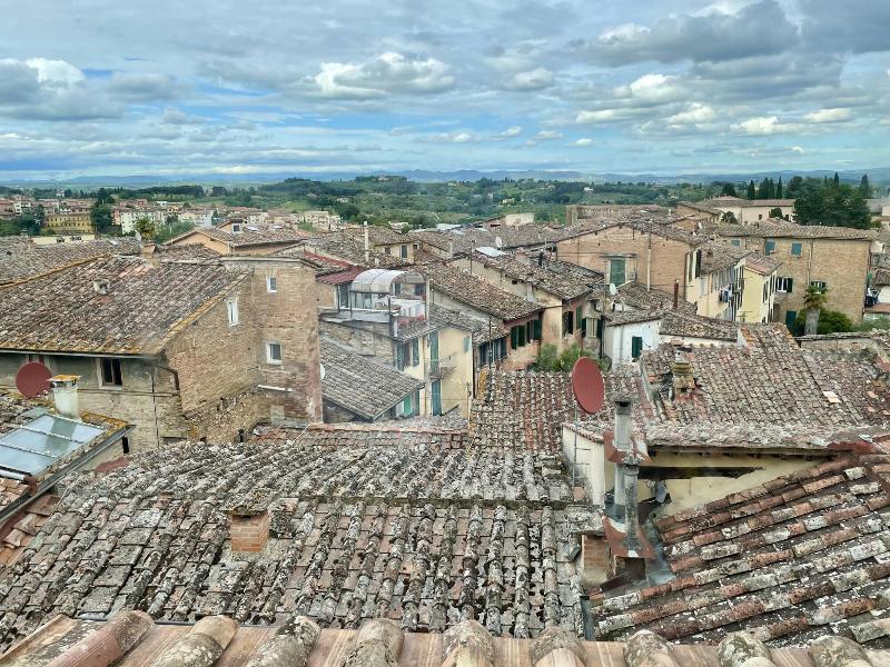 Torre Del Fuggisole image