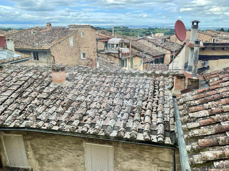 Torre Del Fuggisole image