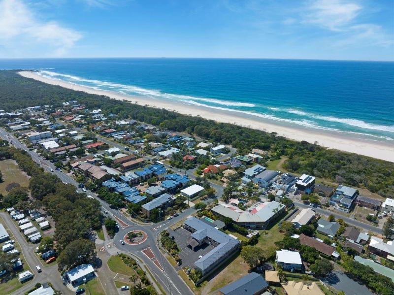 Pottsville Beach Motel image