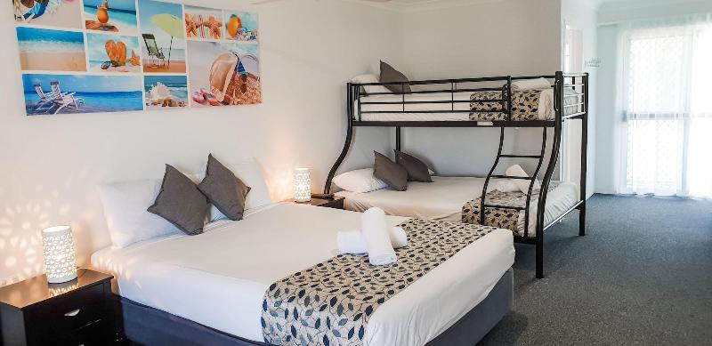 Pottsville Beach Motel image