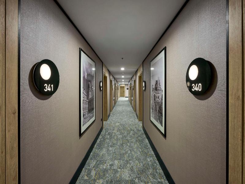 Radisson Hotel Budapest Budapart image